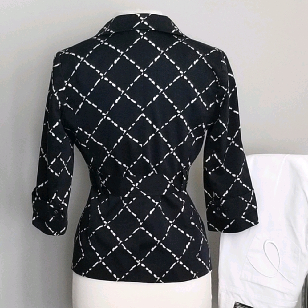 Halogen 3/4 Sleeve Belted Jacket. - Picture 8 of 9